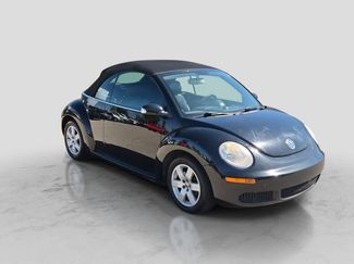 Used 2007 Volkswagen Beetle Convertible w/ Package 1 FWD video 2