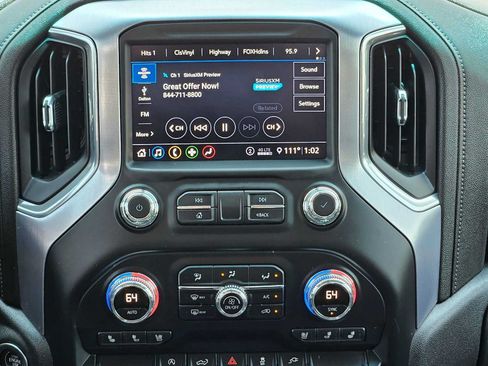 Used 2020 GMC Sierra 1500 SLT RWD image 25