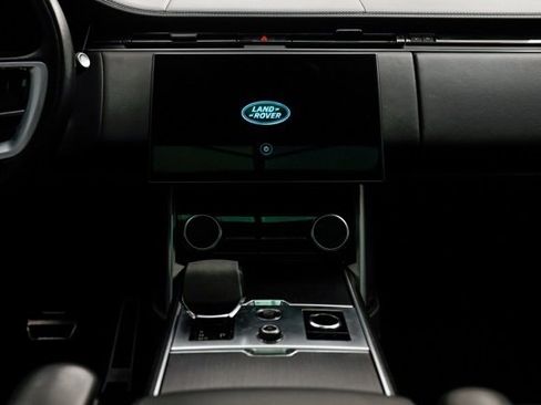 Used 2023 Land Rover Range Rover Autobiography image 17