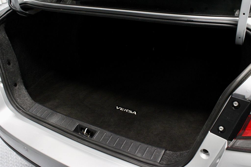 Certified 2024 Nissan Versa SV FWD image 14