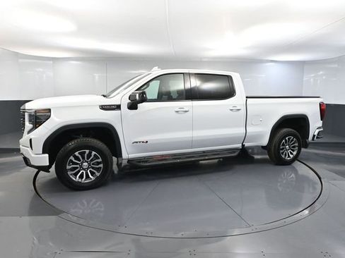 Used 2023 GMC Sierra 1500 AT4 w/ AT4 Preferred Package image 11