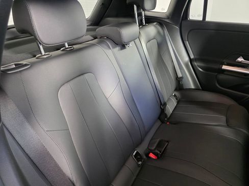 Certified 2025 Mercedes-Benz GLA 250 image 26