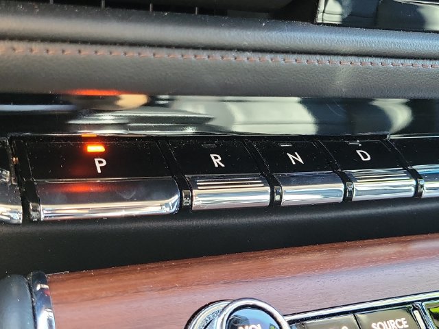 Used 2023 Lincoln Aviator Reserve w/ Equipment Group 201A AWD/4WD image 20