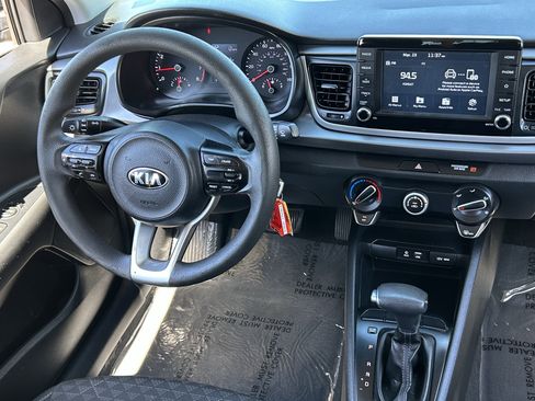 Used 2019 Kia Rio S image 13