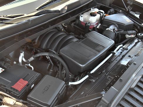 Used 2022 Chevrolet Silverado 1500 LT RWD image 45