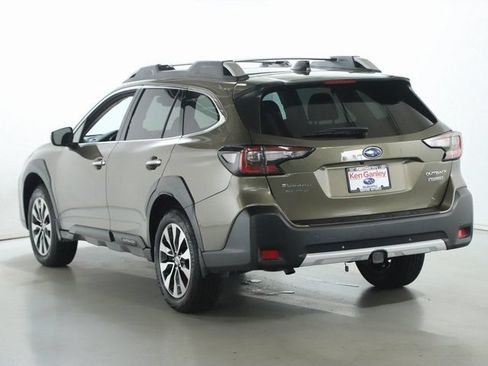 Used 2024 Subaru Outback Touring AWD/4WD image 40