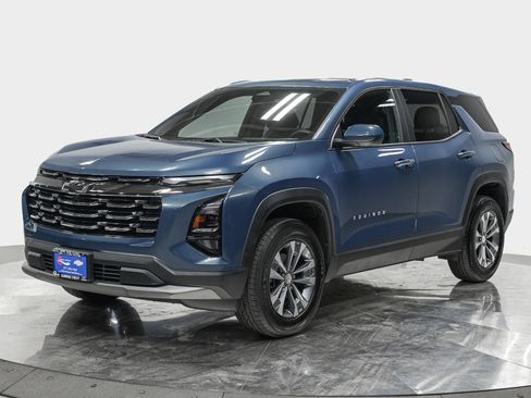 Used 2026 Chevrolet Equinox LT w/ Convenience Package II FWD image 1