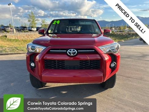 Used 2024 Toyota 4Runner SR5 Premium AWD/4WD image 2