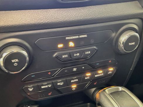 Used 2023 Ford Ranger Lariat w/ Tremor Off-Road Package AWD/4WD image 26