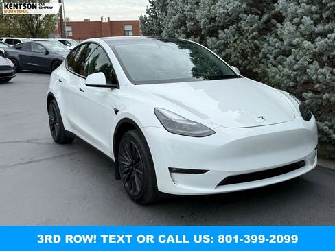 Used 2023 Tesla Model Y Long Range AWD/4WD image 11