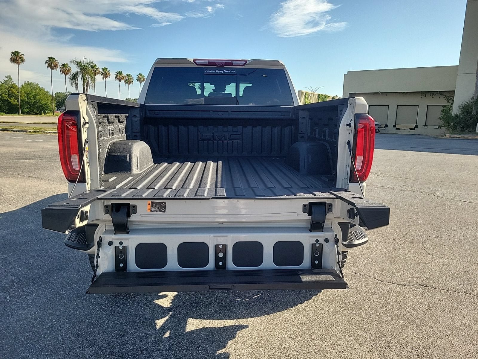 New 2026 GMC Sierra 1500 AT4 w/ Technology Package AWD/4WD image 7