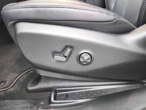 New 2026 Chrysler Voyager LX image 12