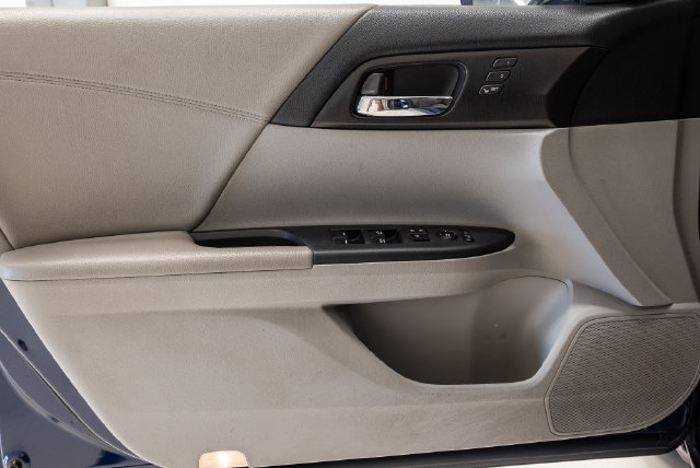 Used 2015 Honda Accord EX-L image 11