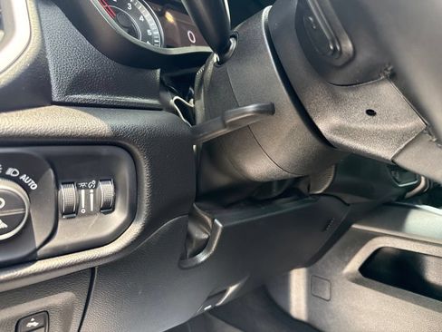 Used 2025 RAM 1500 Lone Star AWD/4WD image 16