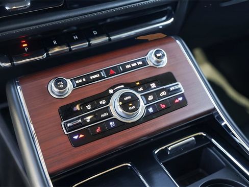 Used 2023 Lincoln Aviator Grand Touring w/ Equipment Group 301A image 18