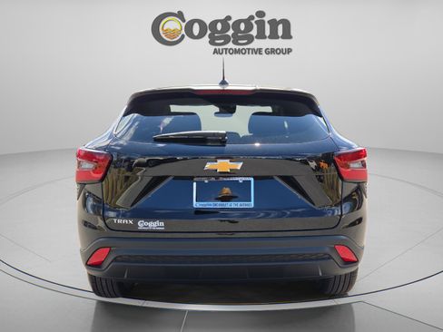 New 2026 Chevrolet Trax LS w/ LS Convenience Package image 5
