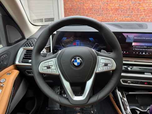 Used 2027 BMW X7 xDrive40i AWD/4WD image 15