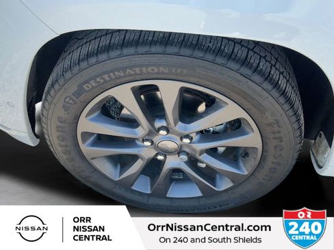 Used 2019 Jeep Grand Cherokee High Altitude AWD/4WD image 9