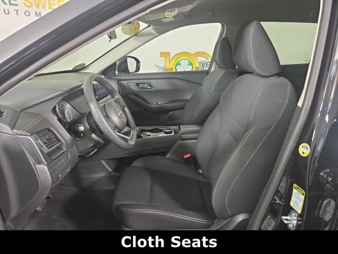 Used 2024 Nissan Rogue S AWD/4WD image 11