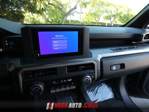 Used 2026 Toyota Tacoma SR5 AWD/4WD image 58