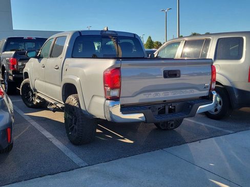 Used 2019 Toyota Tacoma SR5 image 8