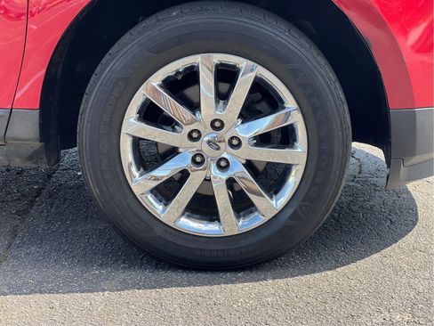 Used 2013 Ford Edge SEL image 27