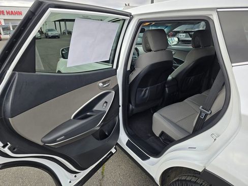 Used 2018 Hyundai Santa Fe Sport image 17