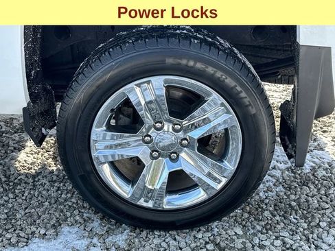 Used 2018 Chevrolet Silverado 1500 Custom w/ Custom Convenience Package image 9