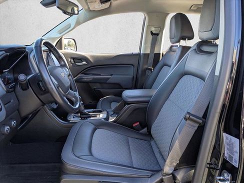 Used 2022 Chevrolet Colorado Z71 w/ Z71 Midnight Edition image 13