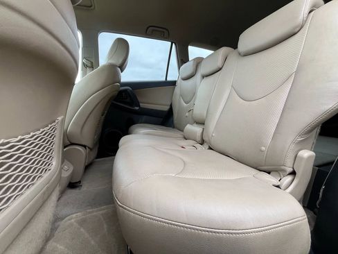 Used 2009 Toyota RAV4 Limited image 11