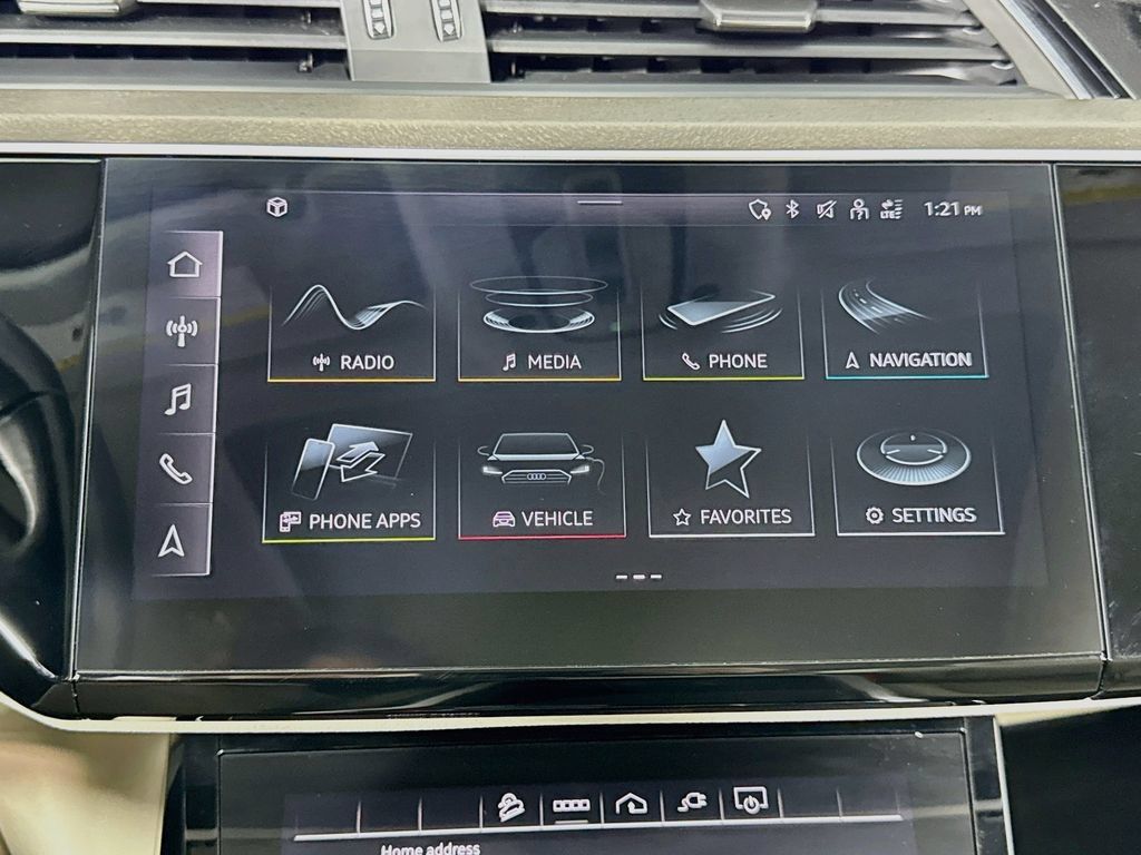 Used 2024 Audi Q8 e-tron Premium AWD/4WD image 27