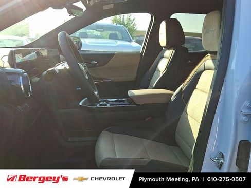 New 2026 Chevrolet Equinox ACTIV w/ Convenience Package III image 7