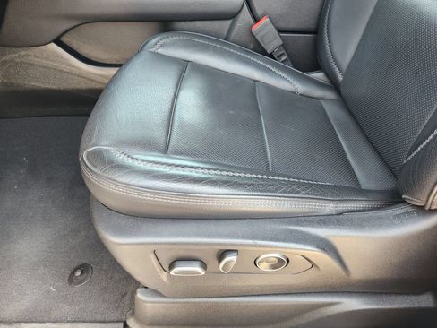 Used 2023 GMC Yukon XL Denali RWD image 28