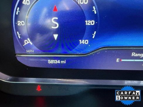 Used 2024 Chevrolet Suburban Z71 w/ Luxury Package image 8