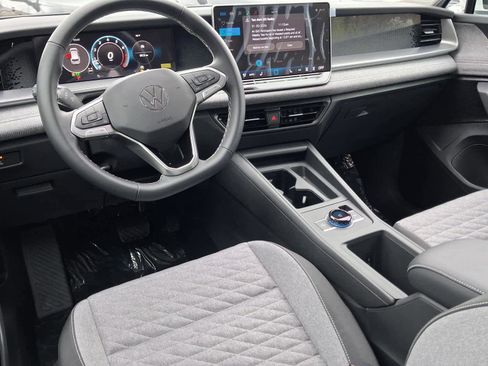New 2026 Volkswagen Tiguan S AWD/4WD image 14