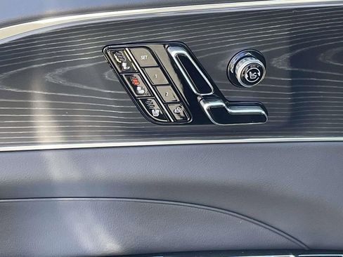 New 2026 Cadillac Lyriq Signature Luxury image 16