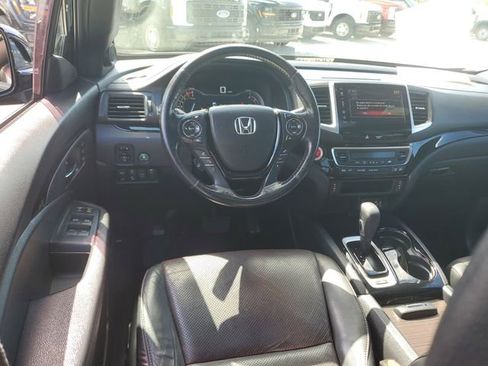 Used 2019 Honda Ridgeline Black Edition image 11