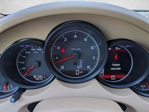 Used 2017 Porsche Cayenne Platinum Edition image 11