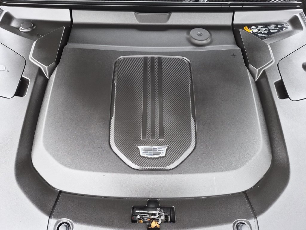 Certified 2024 Cadillac Lyriq Sport AWD/4WD image 20