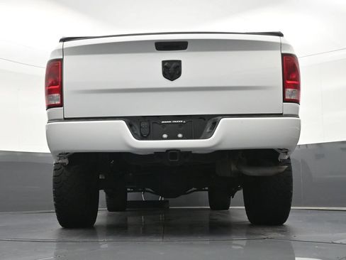 Used 2019 RAM 1500 Express w/ Express Value Package RWD image 21