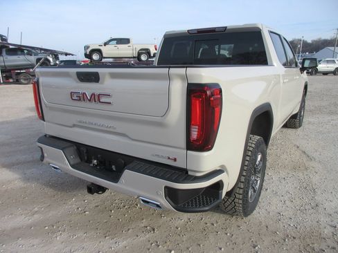 New 2026 GMC Sierra 1500 AT4 w/ AT4 Premium Package image 5