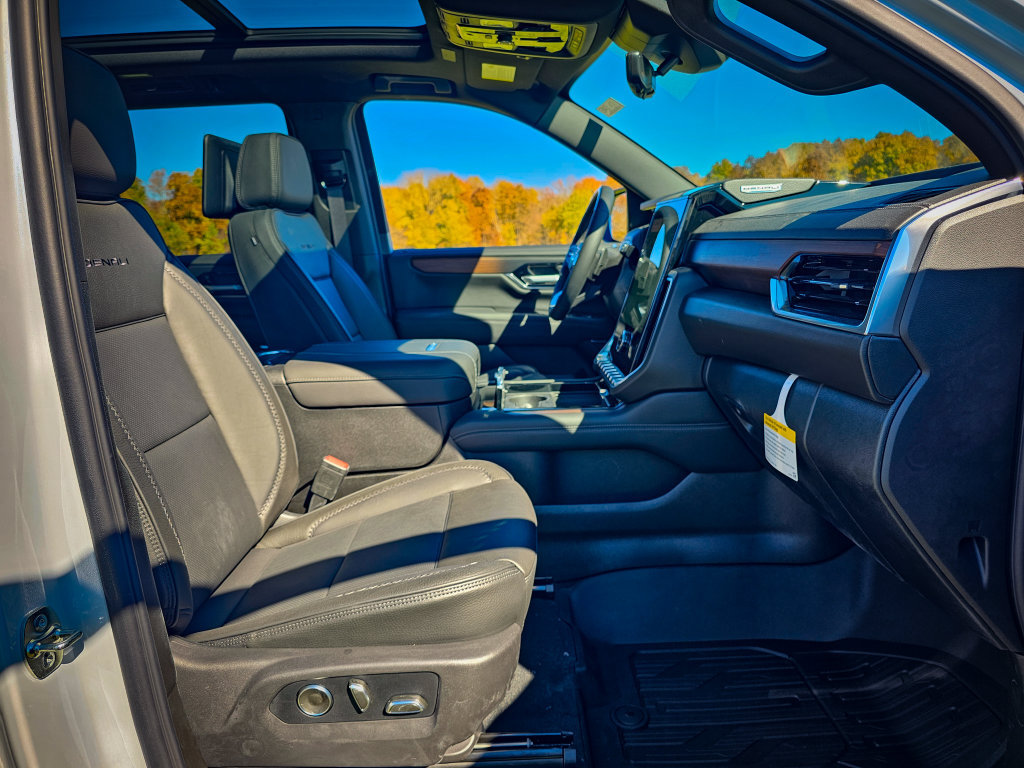 New 2027 GMC Yukon Denali w/ Denali Reserve Package AWD/4WD image 50