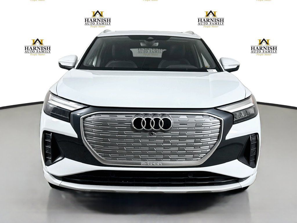 Used 2022 Audi Q4 e-tron Premium AWD/4WD image 2