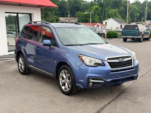 Used 2017 Subaru Forester 2.5i Touring AWD/4WD image 8