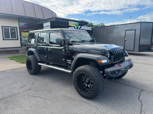 Used 2018 Jeep Wrangler Unlimited Sport S AWD/4WD image 6