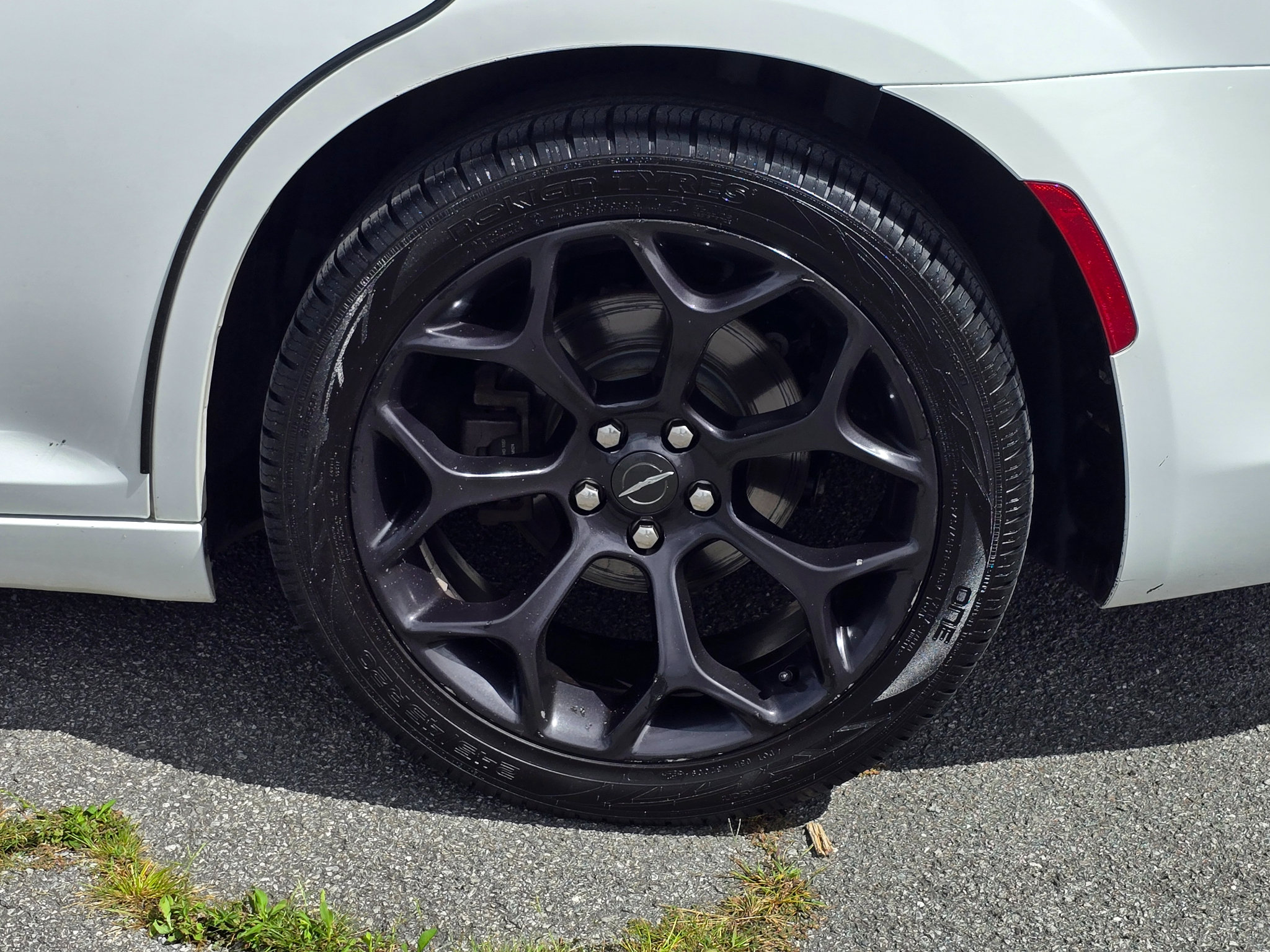 Used 2019 Chrysler 300 S RWD image 22