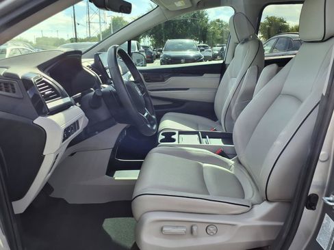 Used 2025 Honda Odyssey Touring image 18