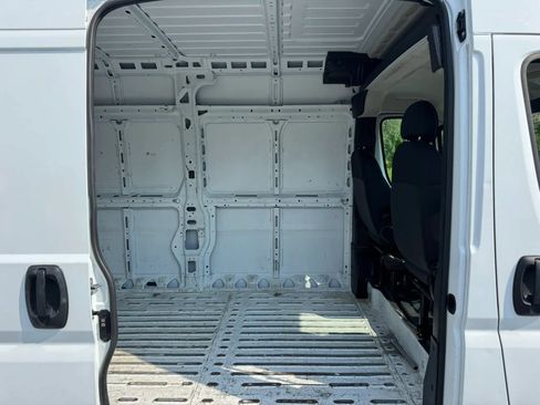 Used 2023 RAM ProMaster 2500 FWD image 18