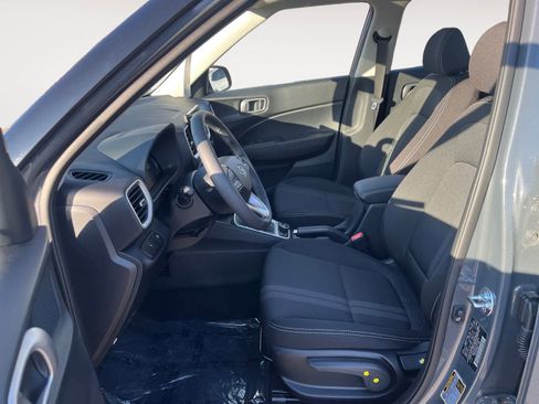 Certified 2026 Hyundai Venue SEL image 9