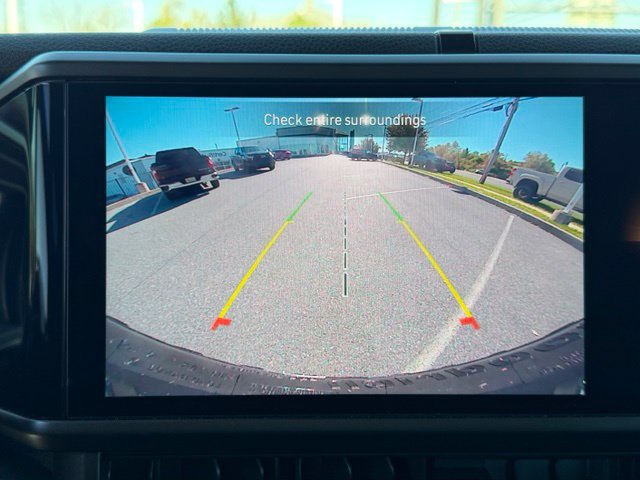 Used 2024 Jeep Wrangler Unlimited AWD/4WD image 5